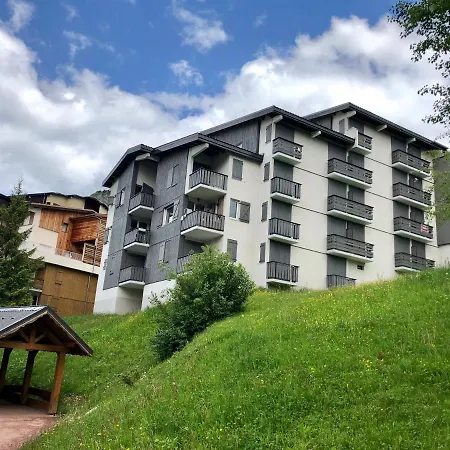 L'ansloboys Montagne H2 Apartman *