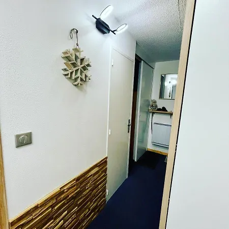 L'ansloboys Montagne H2 Apartman *